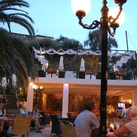 Apartamento Aris Palaiokastritsa