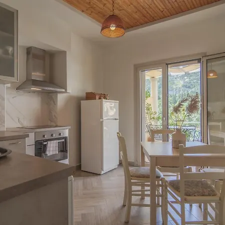 Aris Apartmán