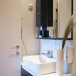 Aris Lägenhet *
